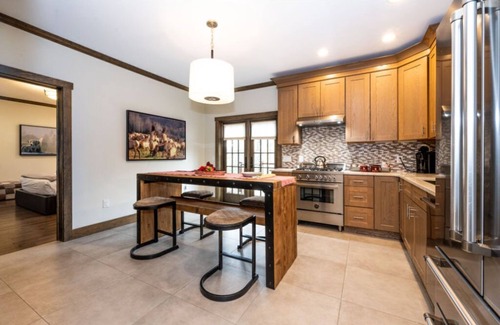 Wyoming Cabin | Exclusive 3BR Suite | Access to 70+ Amenities