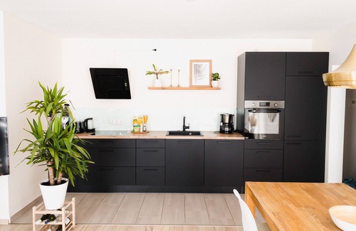 Detmold-Nord Apartment | ✰Exclusive✰ 72sqm apartment in the heart of Detmold, terrace, parking lot