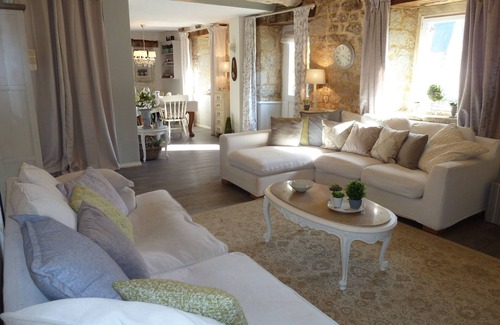 Ploerdut House | Exclusive and Idyllic privately owned village situated within 7 acres of land