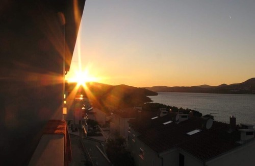 Okrug Gornji Apartment | Exclusive apartment only 150 meters to the beach