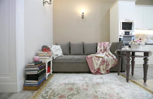 Swiebodzin Apartment | Exclusive apartment in the castle - with private jacuzzi