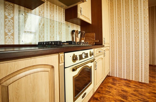 Seevetal Apartment | Exclusive apartment . Top renov . Including garden .