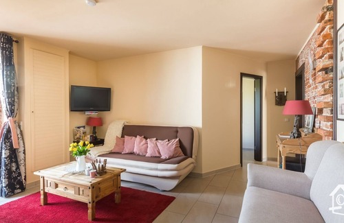 Diedrichshagen Condo | Exclusive apartment with rural idyll, approx. 850m from the beach -