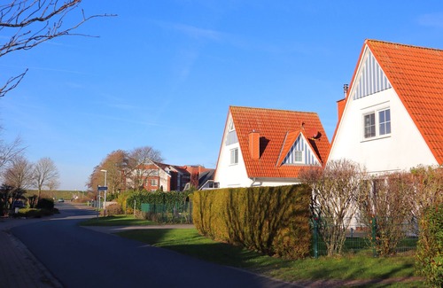 Wurster Nordseekuste House | Exclusive and inviting: your dream villa "Fröhner" -300 m to the North Sea beach