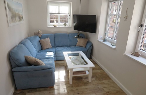 Wangerland House | Exclusive holiday home in a beautiful location at the historic Sielhafen in Hooksiel