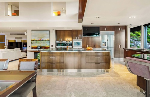 Ngaio Bay Cabin | Exclusive Jacuzzi Suite - Ocean Views, Beach Access & Full-Service Luxury Lodge