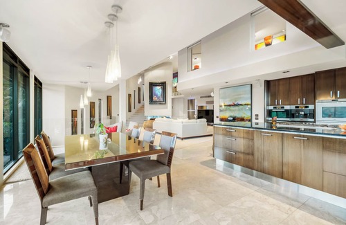Ngaio Bay Cabin | Exclusive Jacuzzi Suite - Ocean Views, Beach Access & Full-Service Luxury Lodge