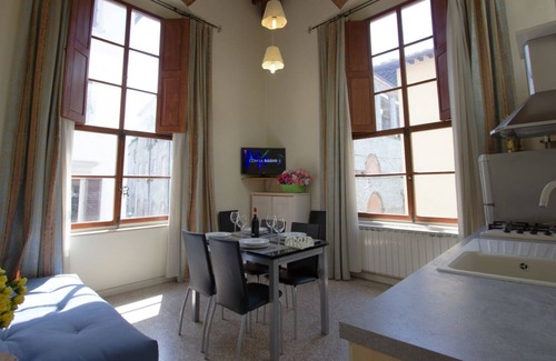 San Lorenzo Apartment | Exclusive Loft in the heart of Florence with A/C and Wi-Fi
