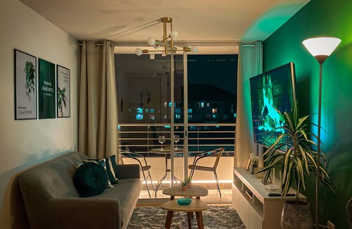 Callao Apartment | Exclusive modern home near the airport - Green house