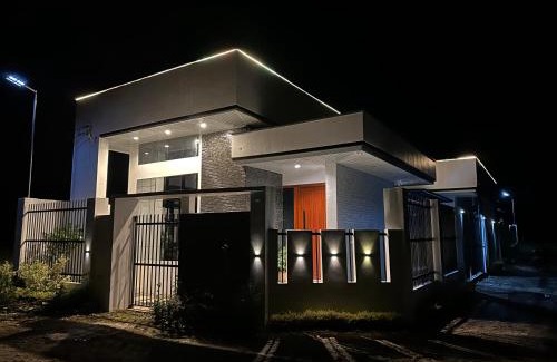 Don Carlos House | Exclusive Modern Hygge Sunset Lounge Don Carlos