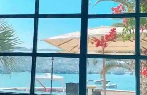 Pucusana Condo | Exclusive oceanfront house on a PRIVATE ISLAND.