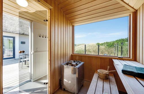 Kryle Cottage | Exclusive pool house with activity room in Houvig just 150 meters from the North Sea 1033