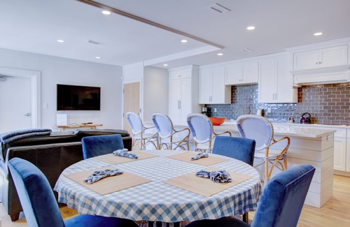 Charleston Historic District Condo | Exclusive Property Just Steps from History & Culture