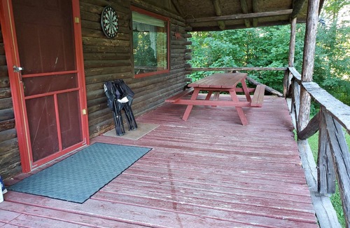 Millerton Cabin | Exclusive Single Log Cabin By a fully stocked Lake