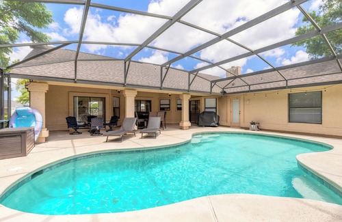 Samsula-Spruce Creek House | Exclusive Spruce Creek 4BR Home w/Pool & 24/7 Security