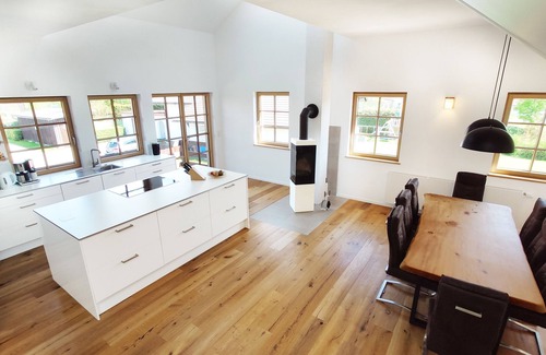 Gorisried Apartment | Exclusive, sunny new-build vacation apartment with the flair of a former barn