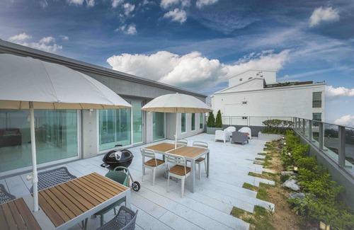 Haeundae House | Exclusive use 500m2 Oceanview private luxury ‘let house’ in Busan