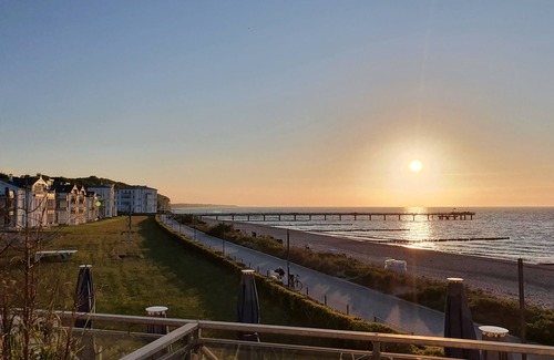 Heiligendamm Apartment | Exclusive vacation apartment with stately flair & direct sea view