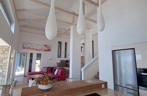 Vasilitsion House | Exclusive villa directly overlooking the sea with spectacular sea views