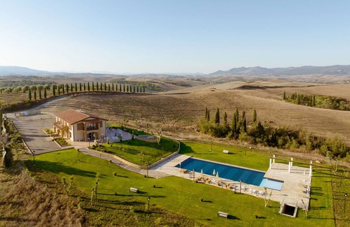 Peccioli Villa | Exclusive Villa in Tuscany with panoramic pool, culinary experiences, free WIFI