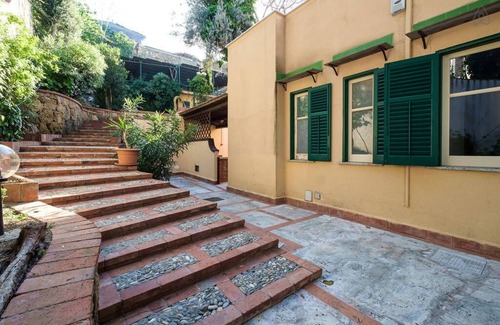 Santa Flavia Villa | Exclusive villa with private access to the sea