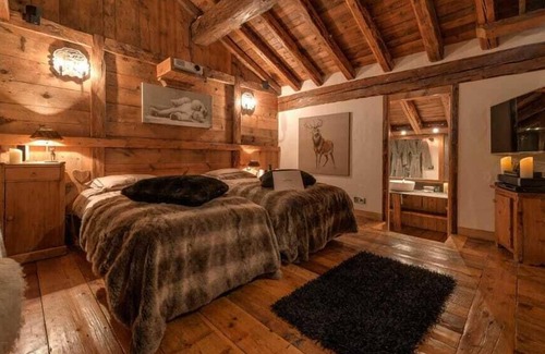 Val-d'Isere Ski Chalet | Exclusive Warmth Chalet with Extravagant Interiors
