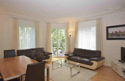Muhlebach Apartment | EXECUTIVE 3BR near Opera - PABS 4