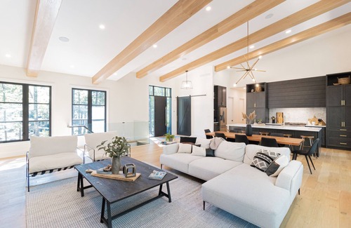 Grand Bend Villa | Executive 5 BED Luxury Beach House-BEACH O' PINES, Grand Bend