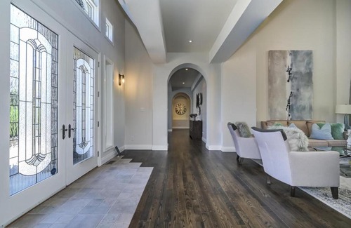 Brooklin House | Executive Corporate Homestay for Tourists/Newcomers
