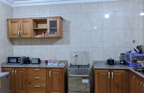 North Legon Apartment | Executive 1-bedroom with Bathtub, AC and Free Wifi
