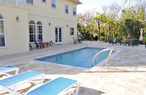 Northwest Point House | Executive home 5 mins drive from world famous Seven Mile Beach w/Swimming Pool