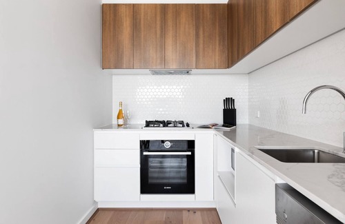 Moonee Ponds Apartment | Executive Level Apartment With That Special Touch of a Moran Leather Sofa