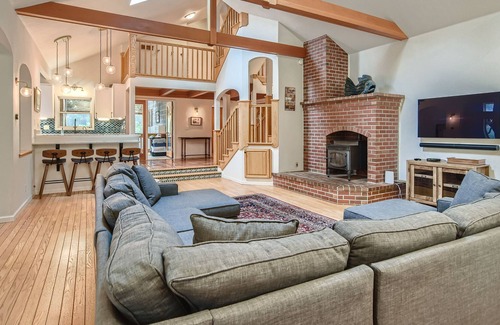 Carver House | Executive Mediterranean Home at Beavercreek