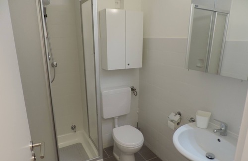 Sindelfingen Apartment | Executive Studio Apartment - 2 minutes walking distance from Daimler