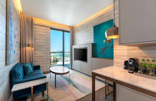Jumeirah Apartment | Executive suite Near La Mer Beach