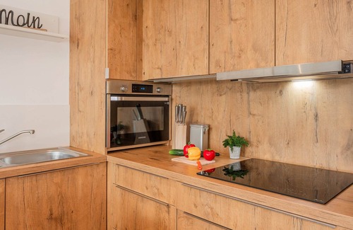 Zirchow Apartment | "exklusives 61m² Apartment mit Haff-blick Ruhige Lage Balkon & Wlan Stellp