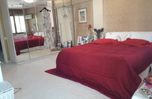 Vouliagmeni House | EXLUSIVE SUITE-BEDROOM W