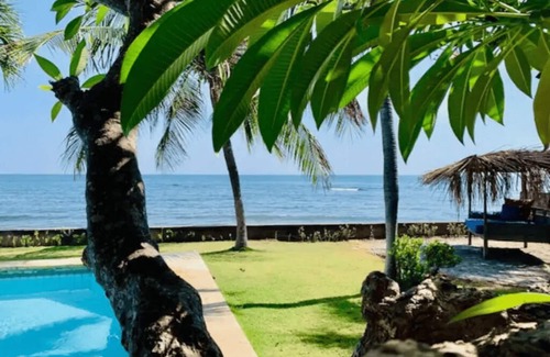 Kubutambahan Villa | Exotic Bali Beachfront Villa ~ Your Private Retreat ~ Recently Refurbished 3x2