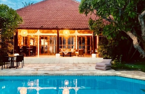 Kubutambahan Villa | Exotic Bali Beachfront Villa ~ Your Private Retreat ~ Recently Refurbished 3x2