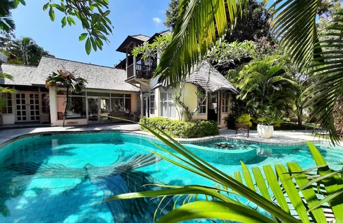 Central Seminyak Villa | Exotic Villa Seminyak , 4bdr/4 Bathroom , huge pool