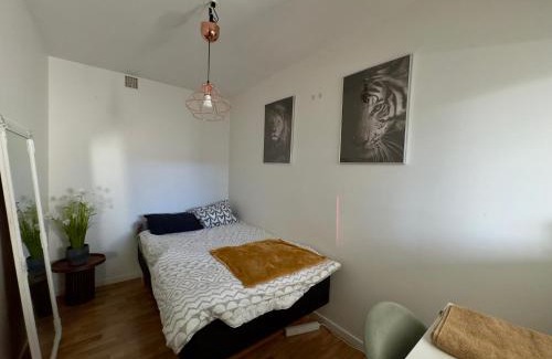 Vasteras Municipality Apartment | Exotisk lägenhet/Friparkering