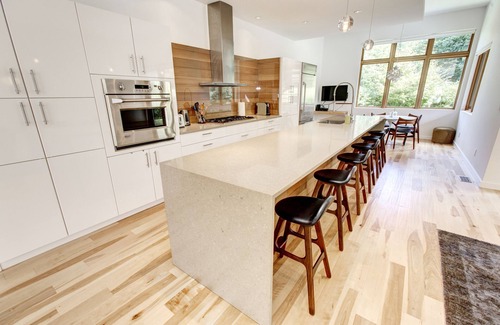 Whistler House | Expansive 3BR, 4BA Home with H/T & Double Garage on Nicklaus North Golf Course