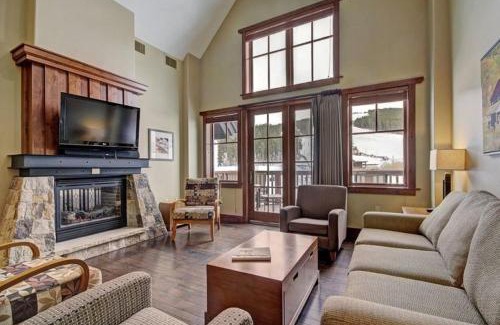 Peak 8 Apartment | Expansive 4 Bedroom Ski In, Ski Out One Ski Hill Residence Located At The Base Of Peak 8 With Beautiful Views