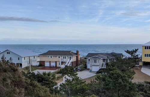 Emerald Isle House | Expansive Ocean Views from this 2nd Row Property