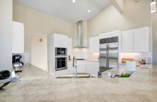 Bodega Bay House | Expansive ocean views along with privacy for this 2400 sf 3 bedroom 3 bath home