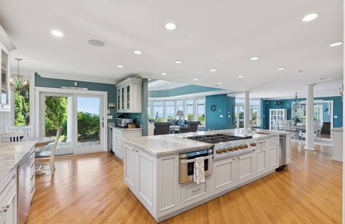 Cape Porpoise House | Expansive oceanfront 4+bdr home in KPT, pet friendly, breathtaking sunrise view!