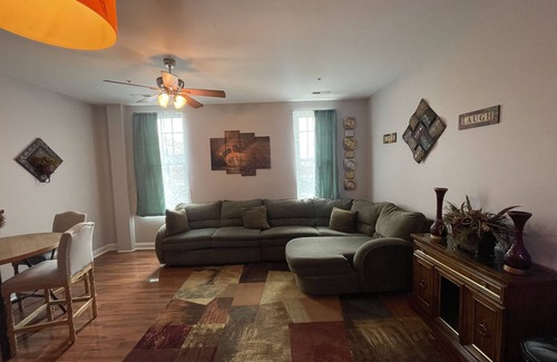 Gastonia Apartment | Expeiance Peace, Comfort & Convenience in Downtown Gastonia