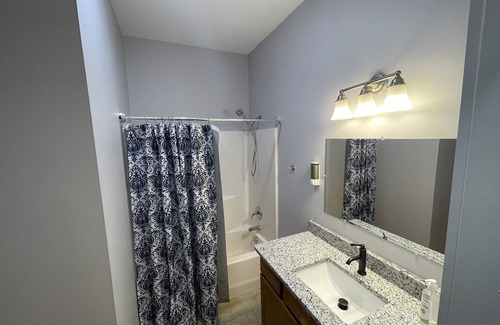 Gastonia Apartment | Expeiance Peace, Comfort & Convenience in Downtown Gastonia