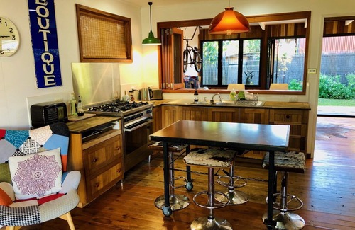 Callala Bay House | Experience a 70s era Australian beach cottage getaway