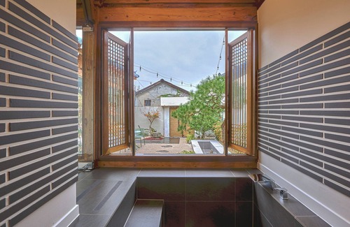 Andong Villa | Experience a private stay in Andong, a city steeped in cultural heritage.